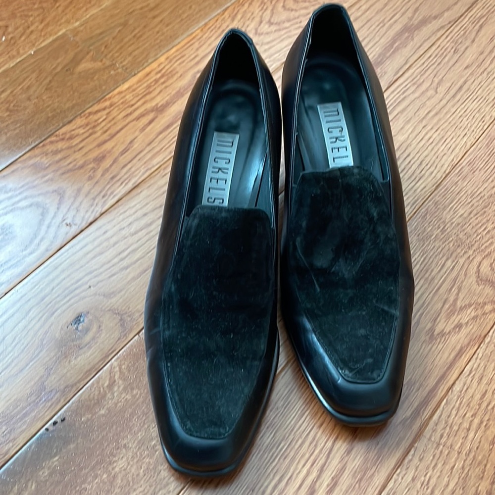 👠 black heels.  Leather and suede.